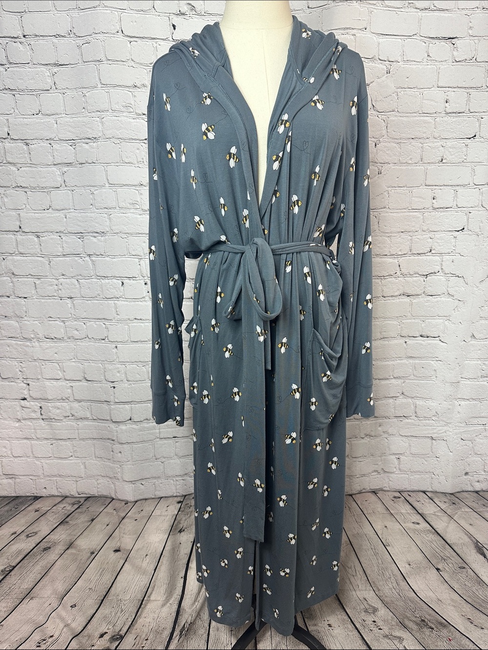 MeUndies Unisex Let It Bee Print Hooded Robe Size XL - 2X